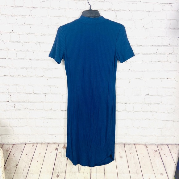 Navy Blue Ribbed Body Con Dress: Size Medium - Picture 3 of 3
